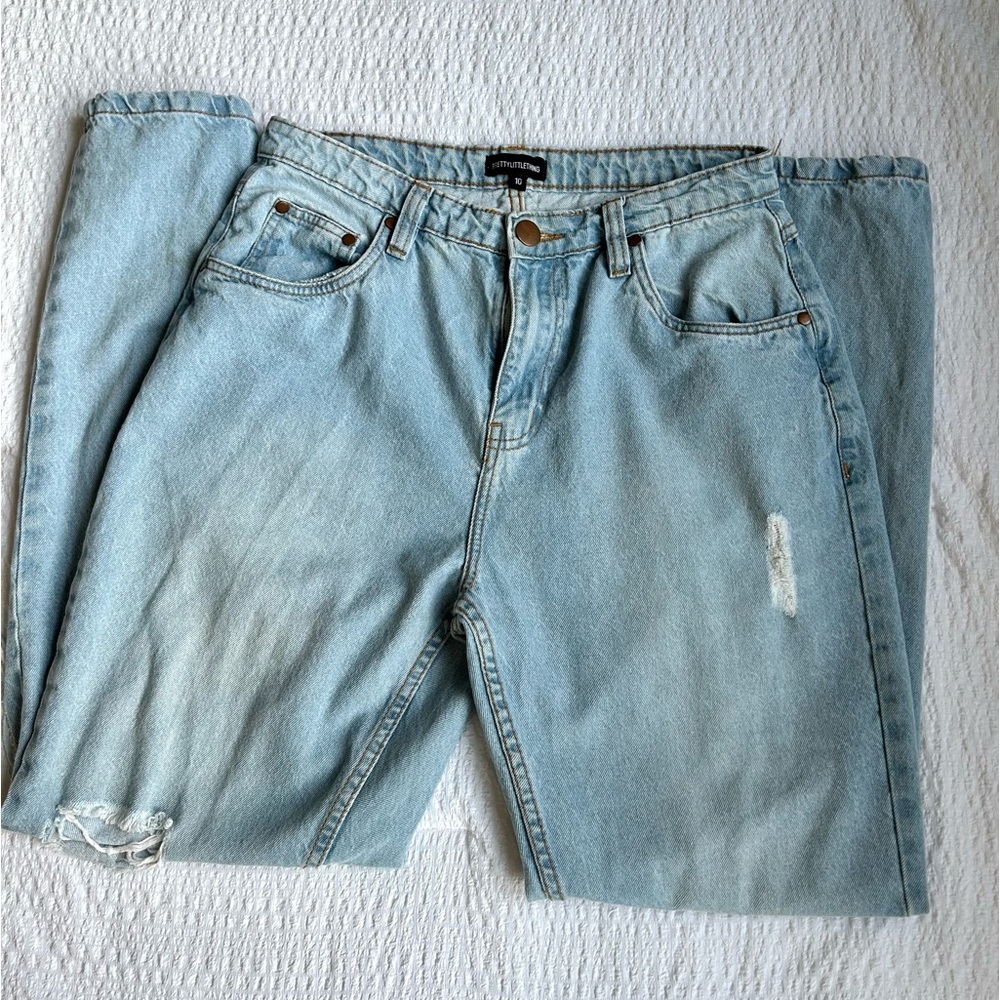 pretty little thing ripped blue jeans